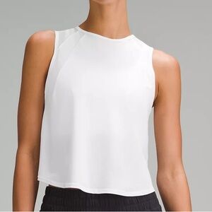 Lululemon sculpt cropped tank. White size 4. New in package.